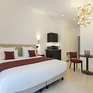 Vestay Montaigne Hotel